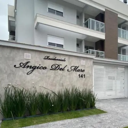Apto Na Praia De Palmas, Climatizado, Com Piscina, Proximo Ao Mar E Com Jardim Privativo Governador Celso Ramos Exterior photo
