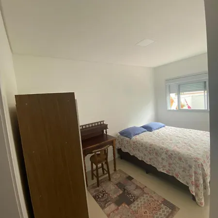 Apto Na Praia De Palmas, Climatizado, Com Piscina, Proximo Ao Mar E Com Jardim Privativo Governador Celso Ramos Room photo