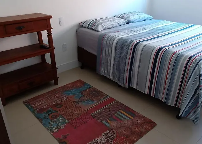 Apto Na Praia De Palmas, Climatizado, Com Piscina, Proximo Ao Mar E Com Jardim Privativo